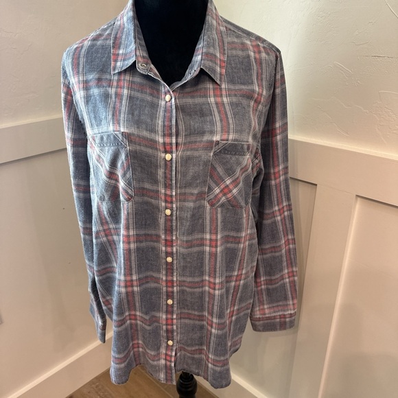 NWT Casual Plaid Button Down Shirt - Blue and red - Picture 1 of 4